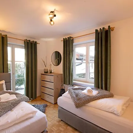 'chalet-style' Ruhige & Zentrale 3-raum-suite Direkt Am Kurpark Appartement Oberstdorf